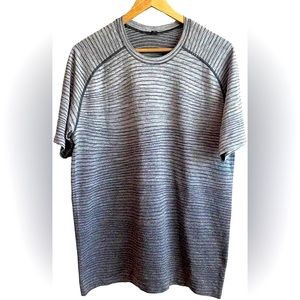 Lululemon Men’s Metal Vent Tech shirt